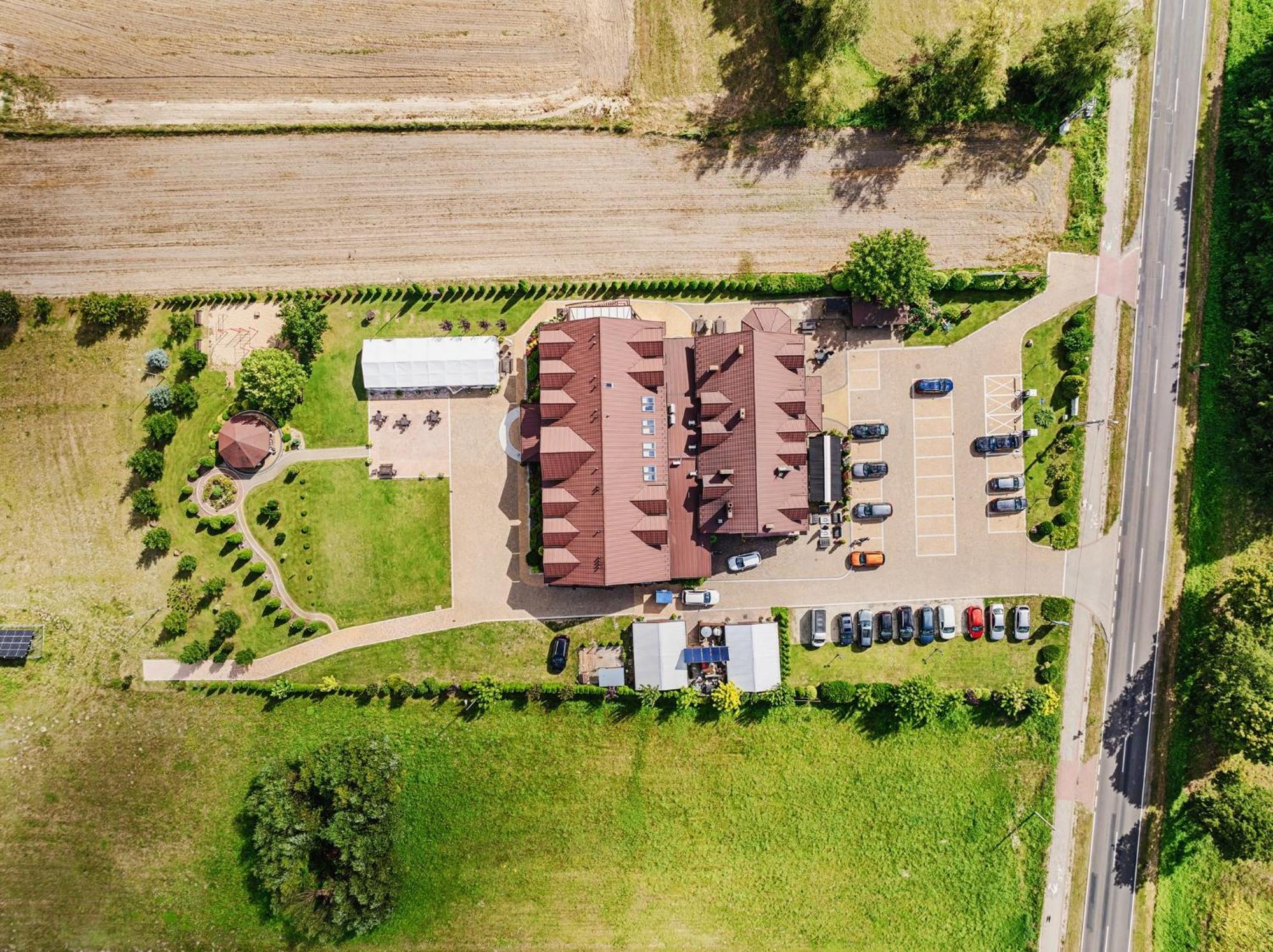 Bed and Breakfast Gosciniec Zacisze I Blisko A2 Dabie-Uniejow I Restauracja Екстер'єр фото